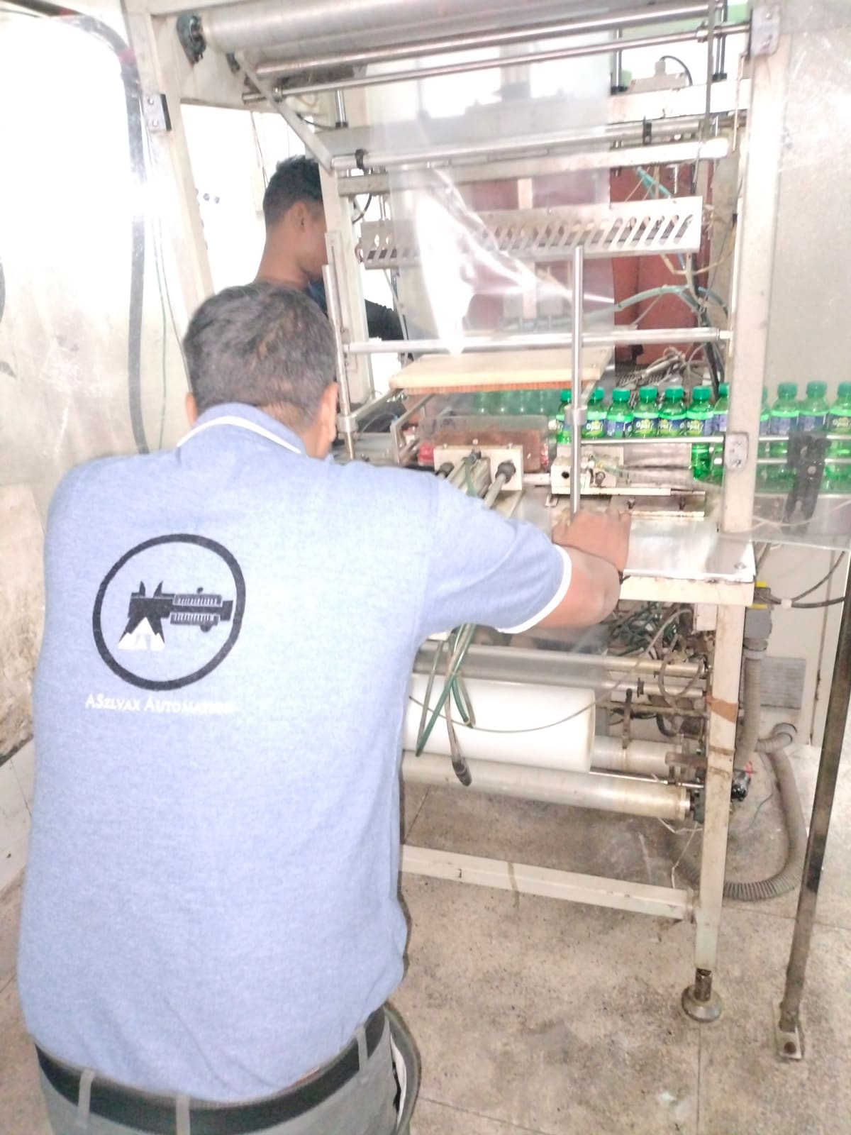 Shrink Wrapping Machine Installation